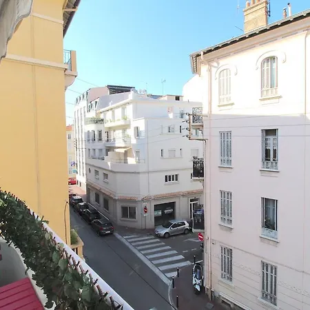Les Orchidees By Scls Locations